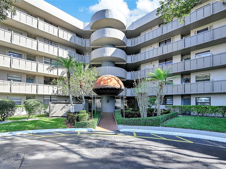1st image of 1101 Colony Point Cir APT 422