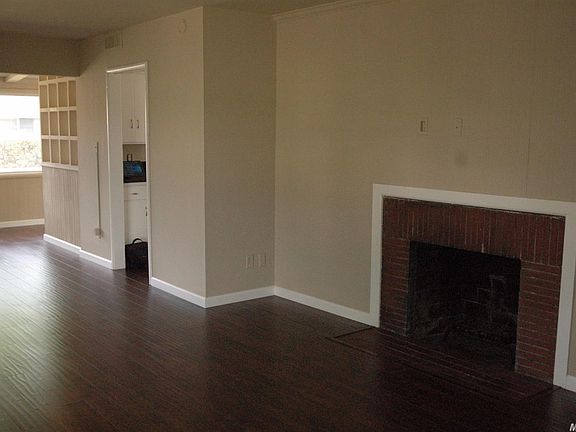 2nd image of 4466 Durer Pkwy