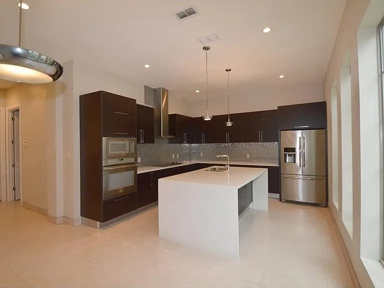 3600 Denia Ct — Photo 13