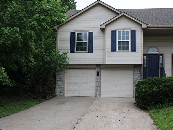 3rd image of 403 NW Highland Ln