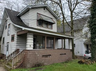 493 S State Line Rd, Sharon, PA 16146