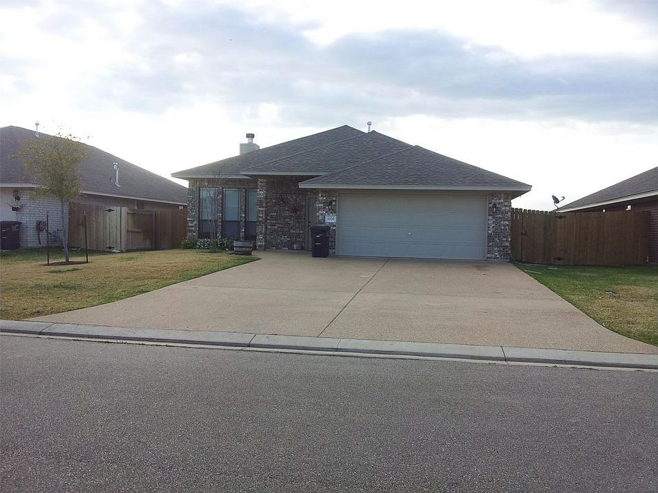 1st image of 1008 Emerald Dove Ave