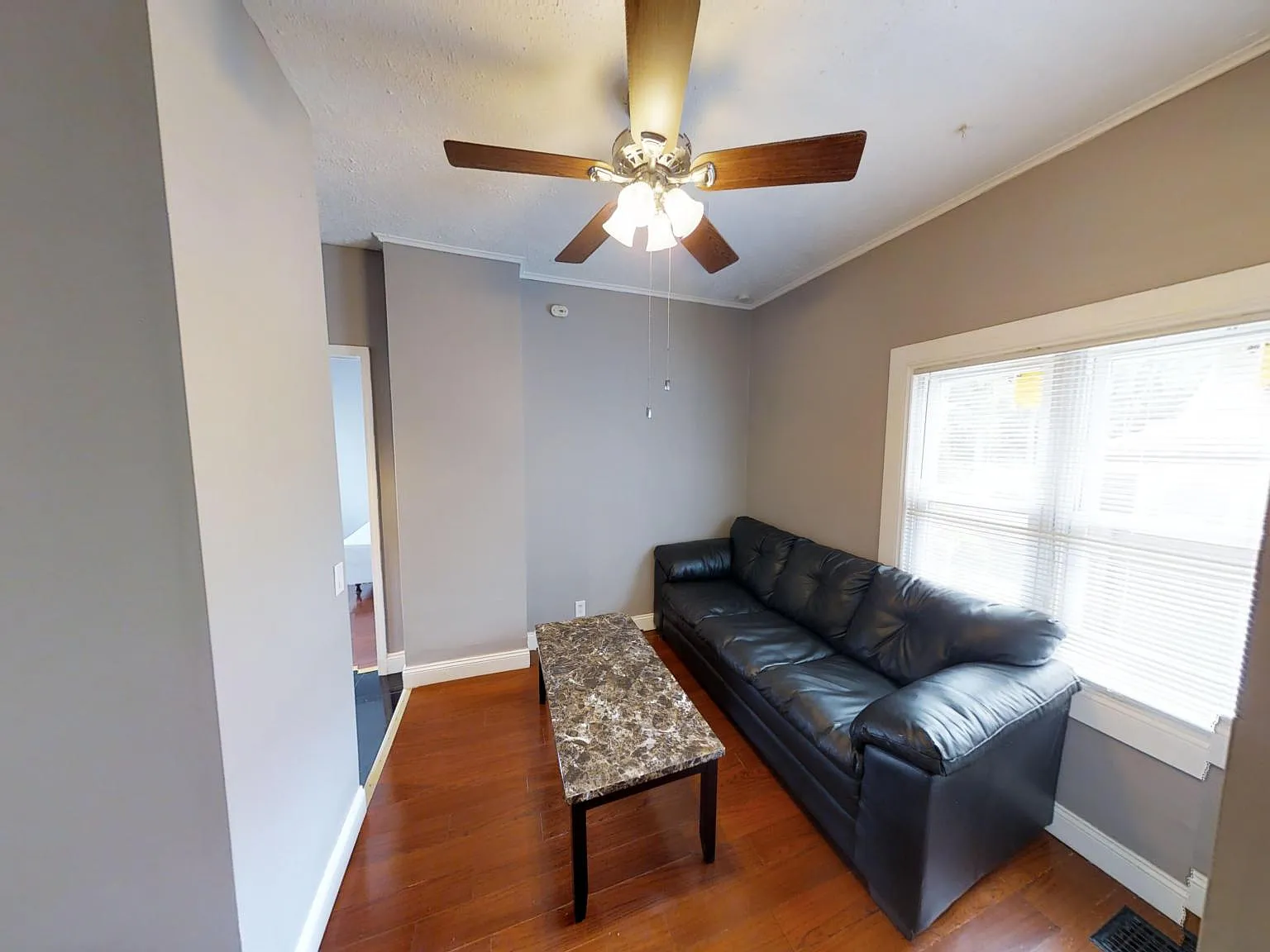 1 bed, 1015 sqft, $1,425 — Photo 3