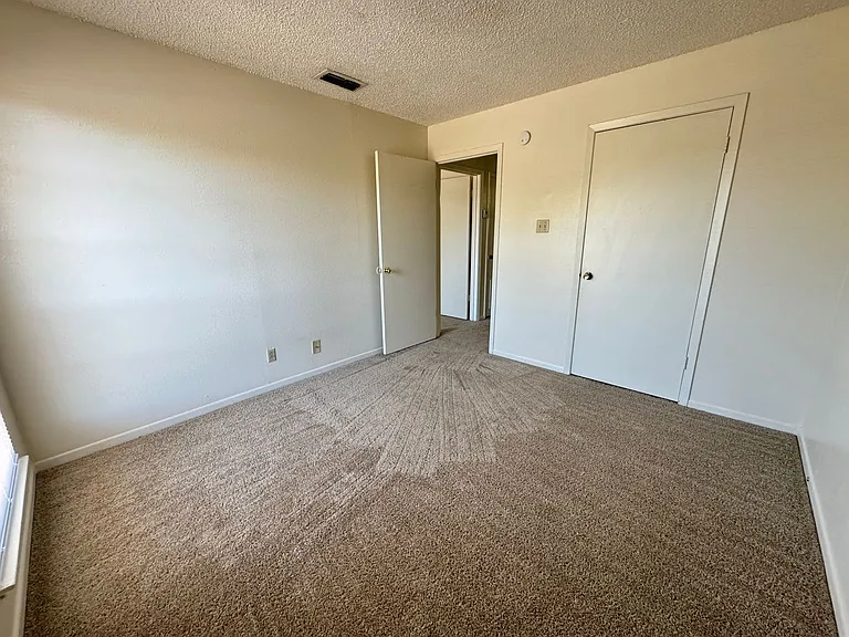 4308 Lake Rd — Photo 25