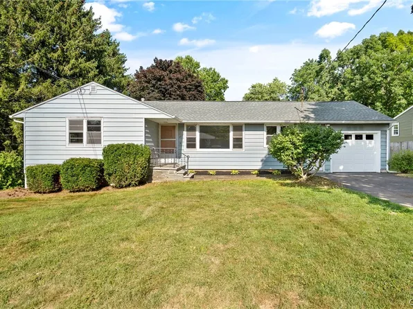107 Overlook Dr, Baldwinsville, NY 13027