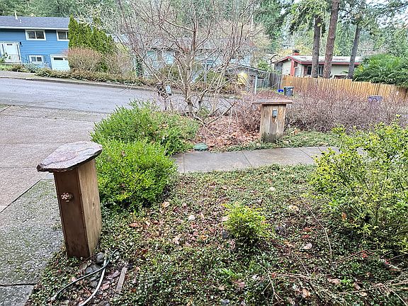 Front looking from carport.