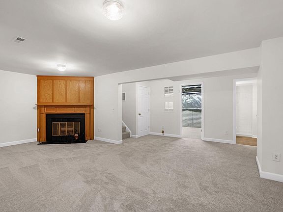 4th image of 10637 Alison Dr