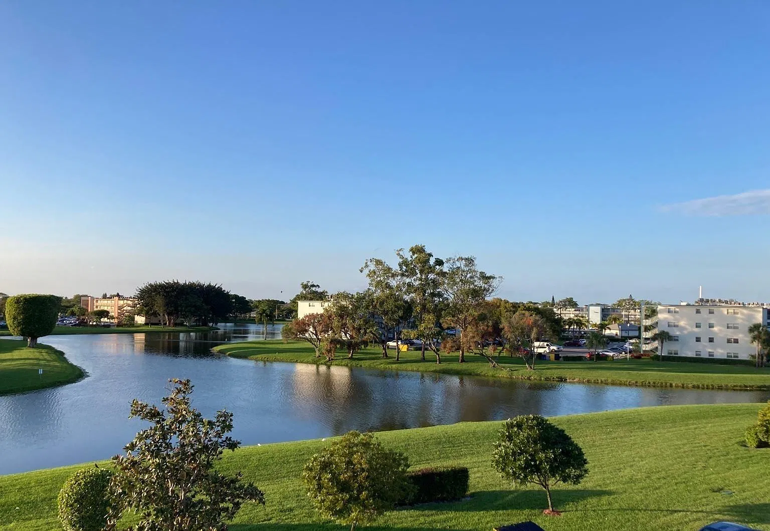 2 bed, 2.0 bath, 896 sqft, $1,750 — Photo 3