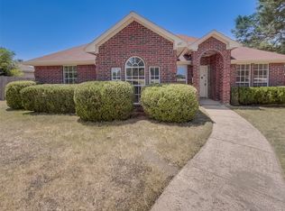 607 S Parks Dr, Desoto, TX 75115