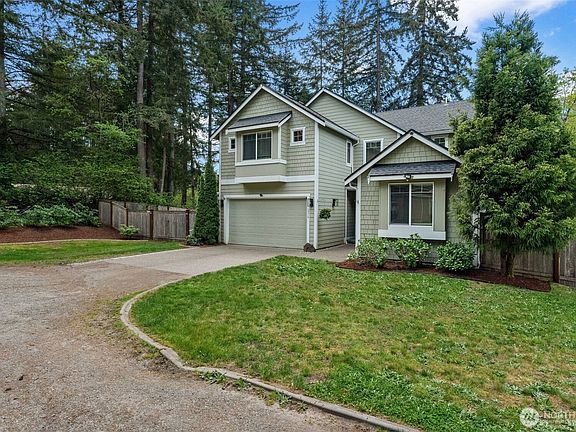 2nd image of 13914 101st Avenue Ct NW