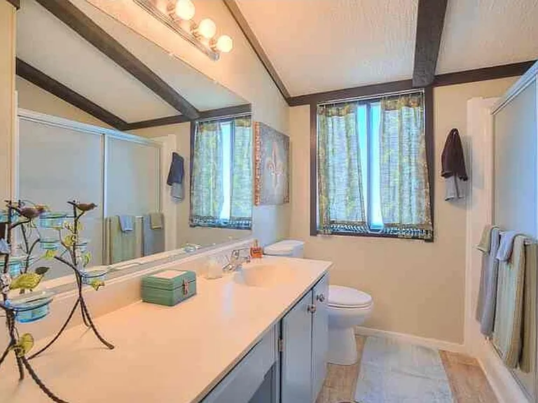 1 Serena Dr SE — Photo 10