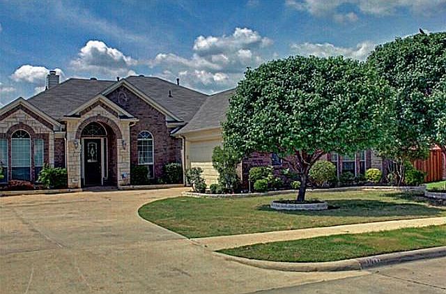 1st image of 1033 Apache Lake Dr