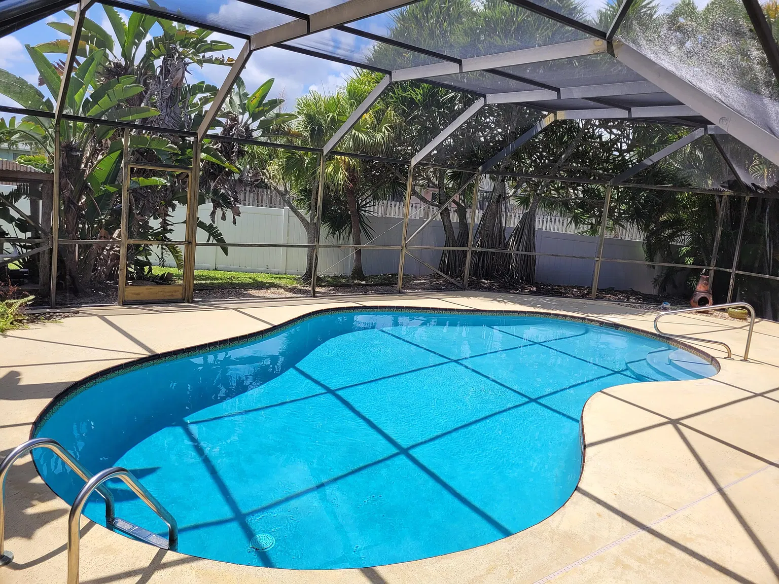 2 bed, 2.0 bath, 1300 sqft, $3,900 — Photo 1