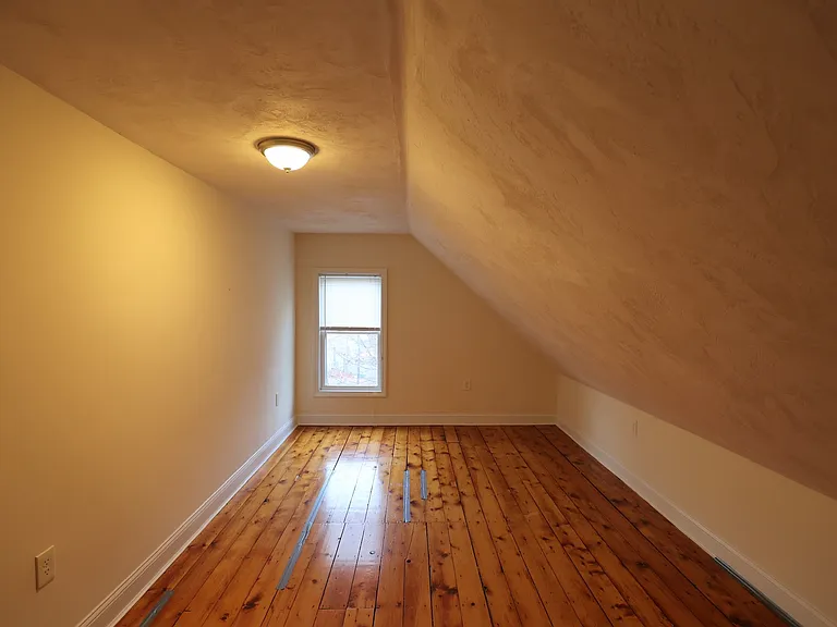 62 Lincoln St #2 — Photo 12