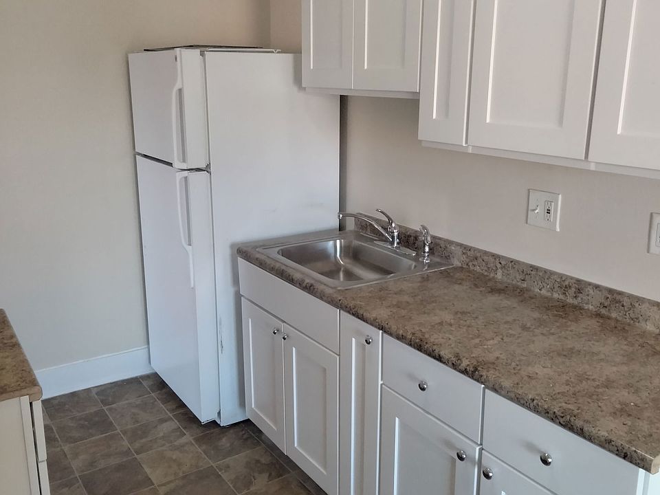 1st image of 52 Alden St #302