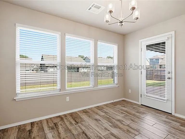 3706 S 13th Pl — Photo 37