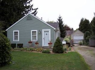 718 E Cavanaugh Rd, Lansing, MI 48910