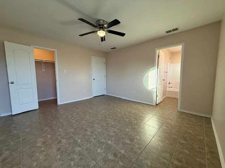 2521 La Parra Ln — Photo 13