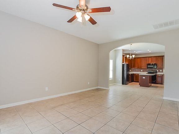 3rd image of 317 Appaloosa Ct
