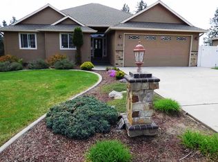 812 E Upper Terrace Ln, Colbert, WA 99005