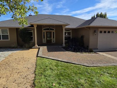 112 Orchard Ln, Shady Cove, OR, 97539