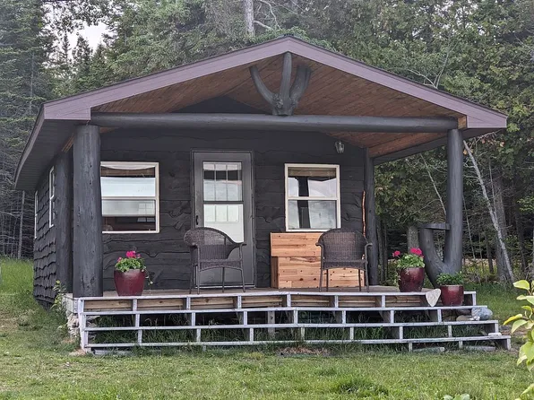 41134 S Cream City Point Rd, Drummond Island, MI 49726