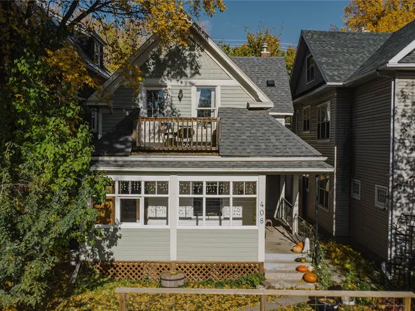 408 25th Street W, Saskatoon, SK S7L 0C8