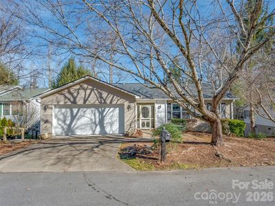 869 Sandburg Ter, Hendersonville, NC, 28791