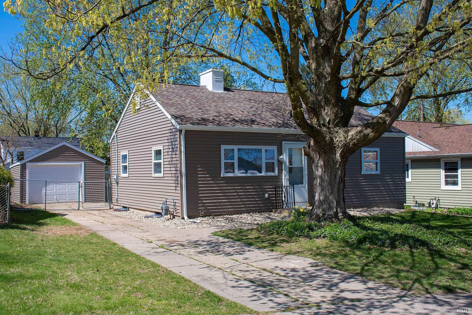 3123 S Saint Joseph St photo 1