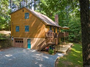 31 Shadow Dr, Asheville, NC 28804