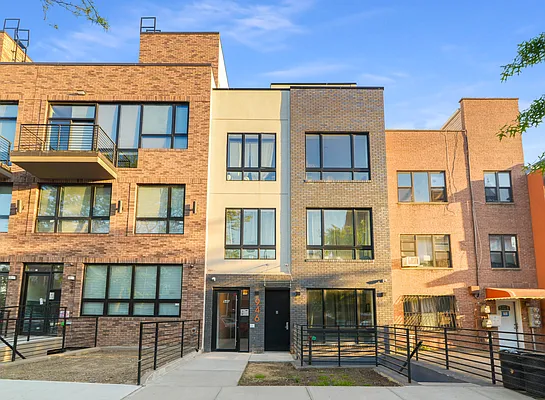 Rented by Brownstone Property Group | media 14