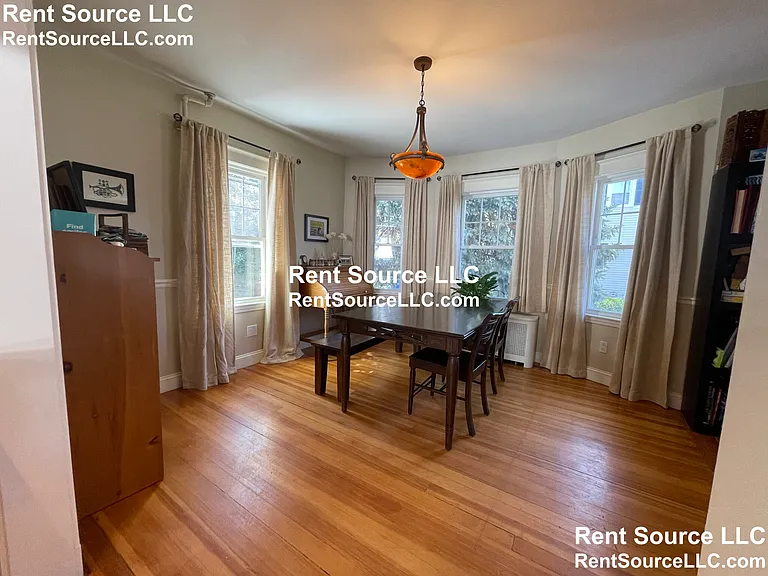 19 Tyler Ave — Photo 7