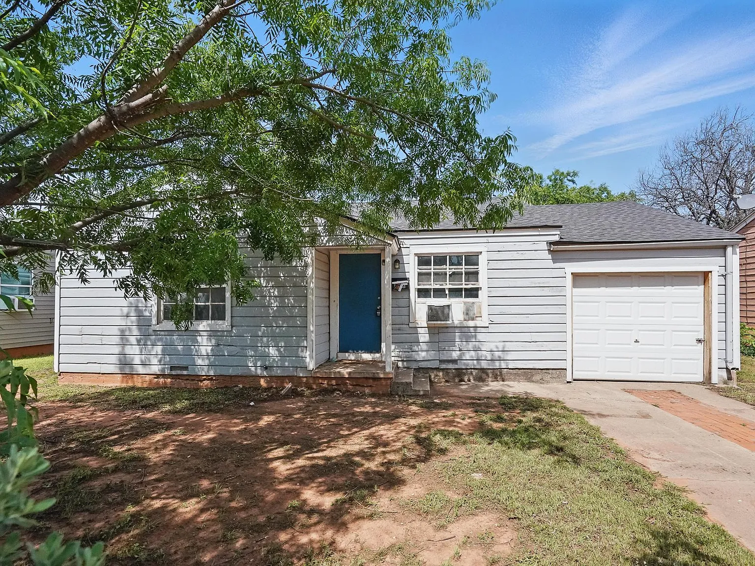 3 bed, 942 sqft, $1,500 — Photo 1
