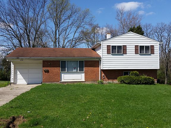 3rd image of 9738 Arvin Ave