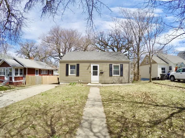 675 28th St, Des Moines, IA 50312