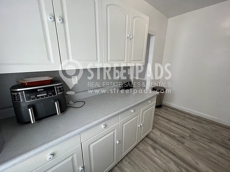 1161 Beacon St #5 — Photo 5