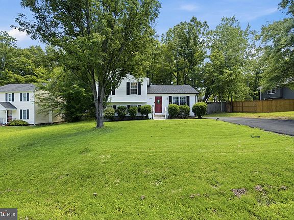 2nd image of 10505 Cobblestone Dr