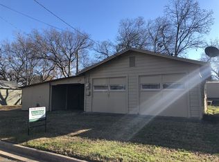 110 Owens Ln, Denton, TX 76209