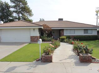 2028 Hasti Acres Dr, Bakersfield, CA 93309