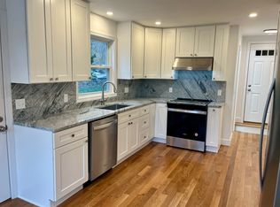 3 Atlantic Rd #1, Gloucester, MA 01930