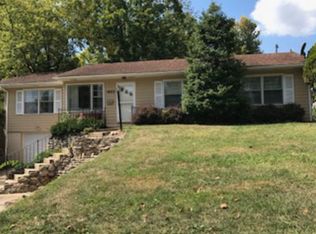 1902 Syrcle Dr, Danville, IL 61832