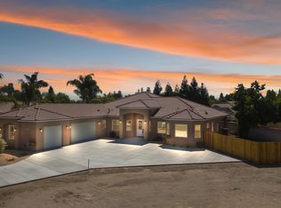 183 Oaks Court, Tulare, CA