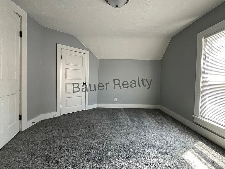 58 E Main St — Photo 22