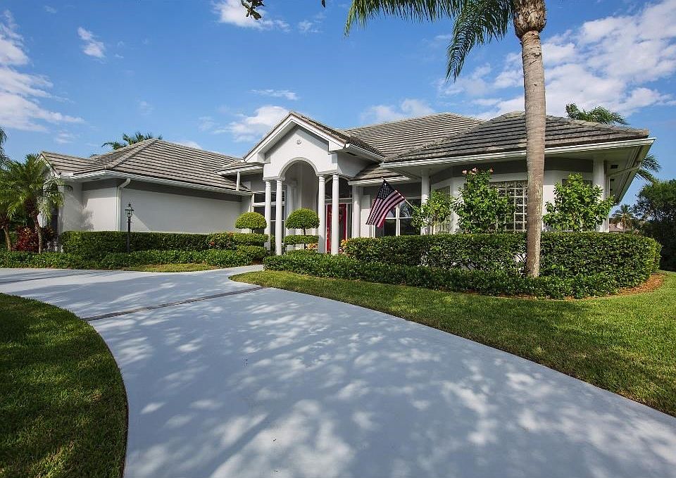 1st image of 210 Riverway Dr