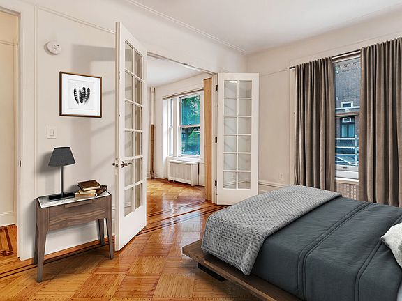 3rd image of 68 Montague St APT 1A