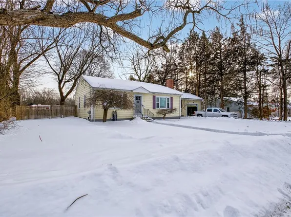 110 Panto Rd, Warwick, RI 02886