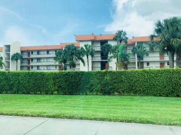 5981 Via Vermilya #106-A, Lake Worth, FL 33462