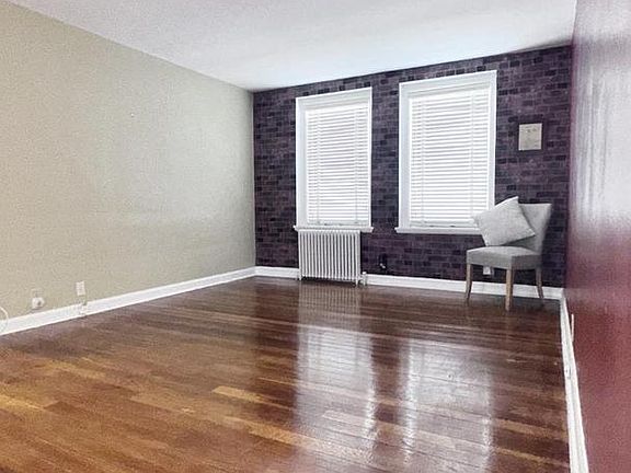 2nd image of 2714 31st St SE #B660