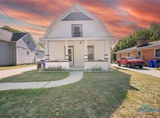 7165 Hall St, Holland, OH