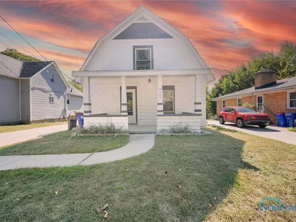 7165 Hall St, Holland, OH 43528